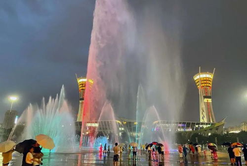 人民广场喷泉维修公告,两月后见